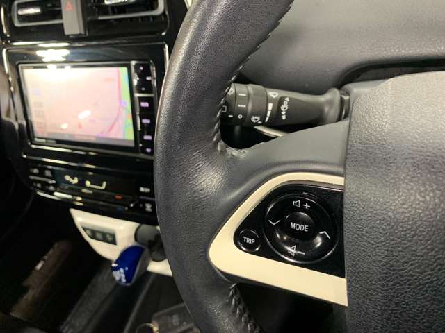 トヨタ プリウス １．８ Ｓ H28年 (近畿) 99