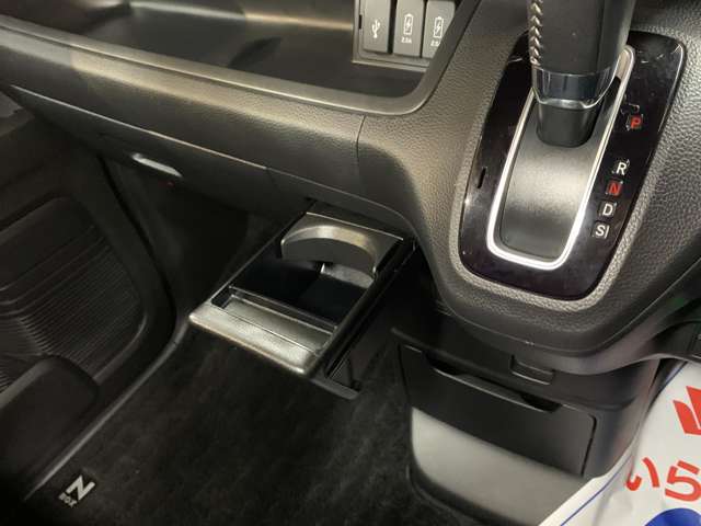ホンダ Ｎ　ＢＯＸ カスタム ６６０ Ｌ ターボ R3年 (近畿) 99