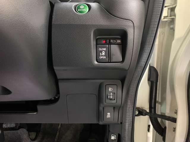 ホンダ Ｎ　ＢＯＸ ６６０ Ｇ ＳＳパッケージ H27年 (近畿) 99