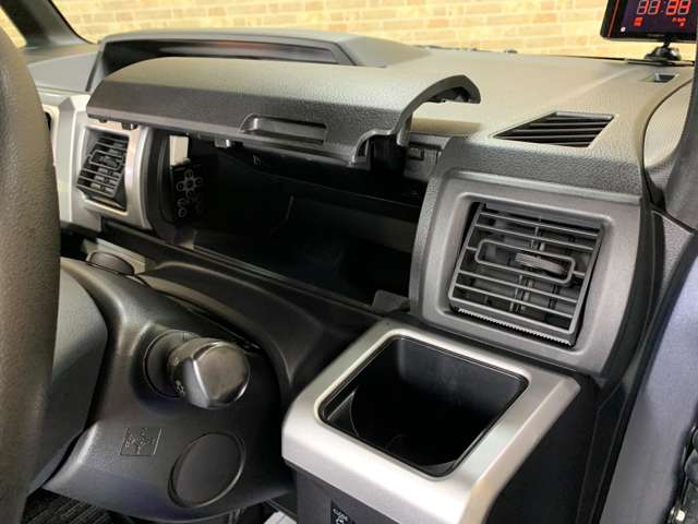 トヨタ ピクシス　メガ ６６０ Ｌ ＳＡＩＩＩ R2年 (近畿) 99