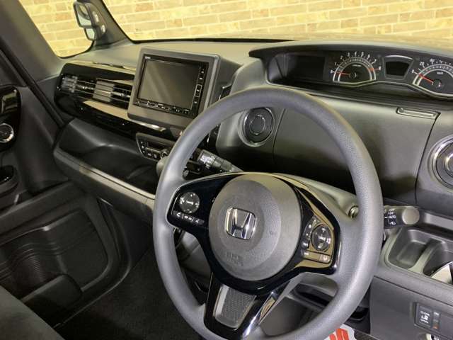 ホンダ Ｎ　ＢＯＸ カスタム ６６０ Ｌ R3年 (近畿) 99