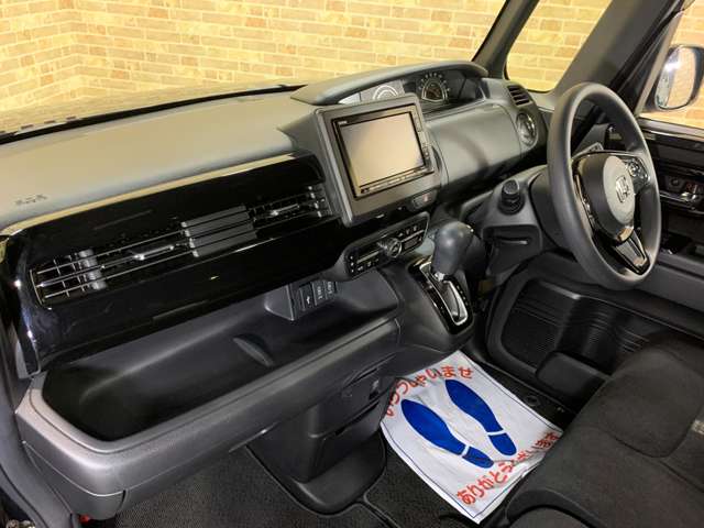 ホンダ Ｎ　ＢＯＸ カスタム ６６０ Ｌ R3年 (近畿) 99