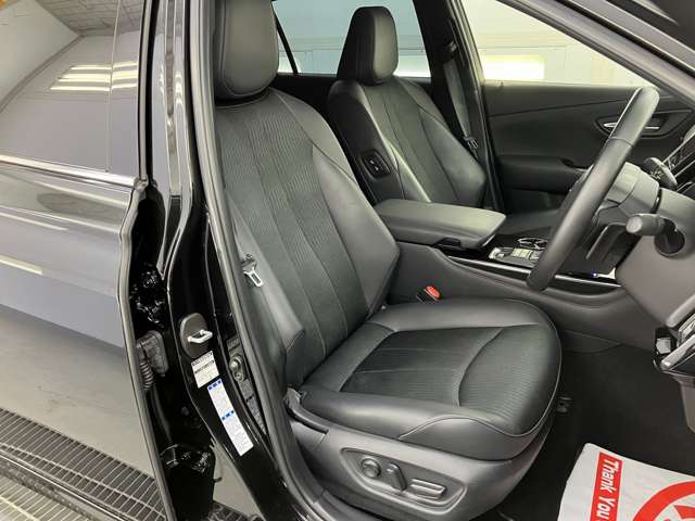 トヨタ クラウン　ハイブリッド ハイブリッド ２．５ Ｓ ＦＯＵＲ スポーツ スタイル ４ＷＤ R2年 (東北) 99
