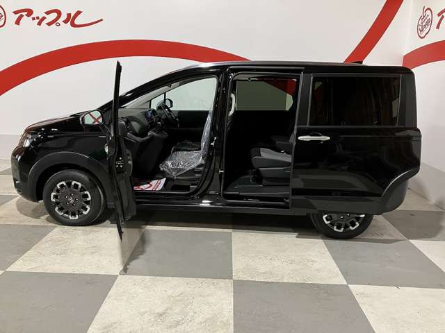 ホンダ フリード　ハイブリッド １．５ Ｅ：ＨＥＶ クロスター ４ＷＤ R7年 (東北) 99