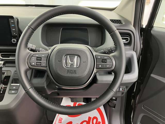 ホンダ フリード　ハイブリッド １．５ Ｅ：ＨＥＶ クロスター ４ＷＤ R7年 (東北) 99