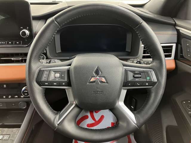 三菱 アウトランダーＰＨＥＶ ＰＨＥＶ ２．４ Ｐ ４ＷＤ R4年 (東北) 99