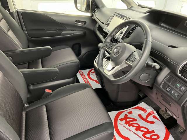 日産 セレナ ２．０ ハイウェイスター ４ＷＤ H29年 (東北) 99