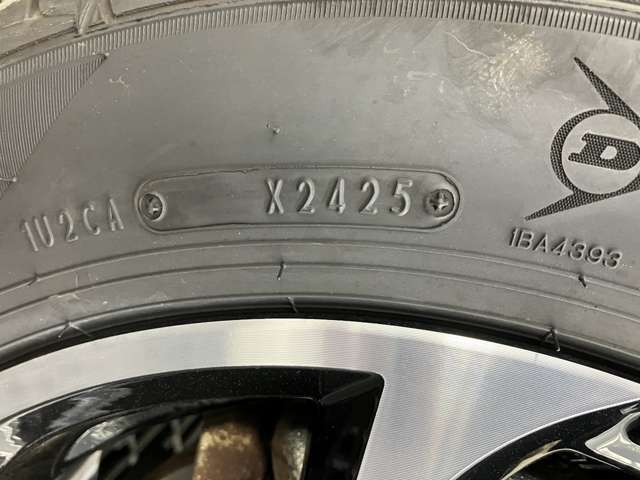 トヨタ ヤリス １．５ ハイブリッド Ｚ Ｅ－ＦＯＵＲ ４ＷＤ R4年 (東北) 99