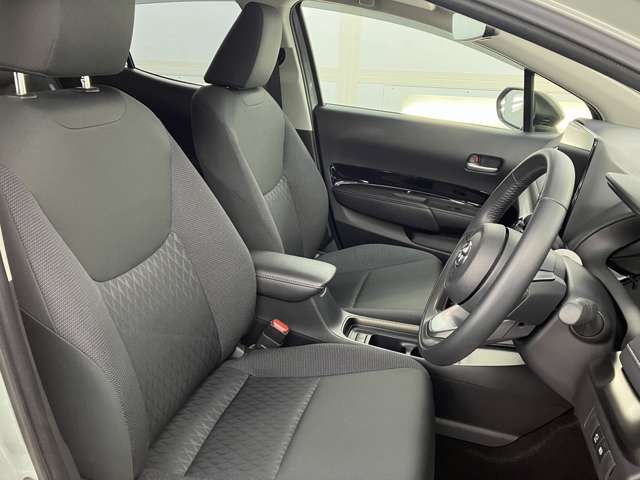 トヨタ アクア １．５ Ｚ Ｅ－ＦＯＵＲ ４ＷＤ R6年 (東北) 99