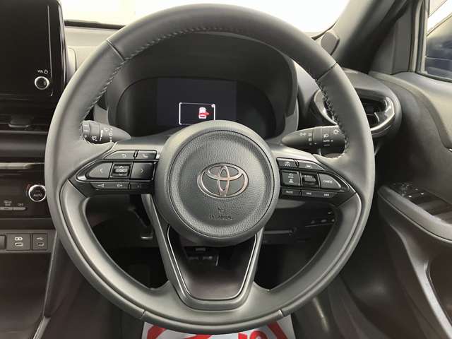 トヨタ ヤリスクロス　ハイブリッド １．５ ハイブリッド Ｚ Ｅ－ＦＯＵＲ ４ＷＤ R6年 (東北) 99