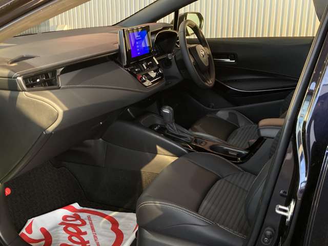 トヨタ カローラ　ツーリング　ハイブリッド １．８ ハイブリッド ＷＸＢ Ｅ－ＦＯＵＲ ４ＷＤ R5年 (東北) 99