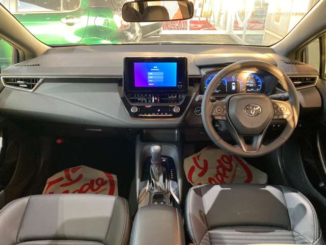 トヨタ カローラ　ツーリング　ハイブリッド １．８ ハイブリッド ＷＸＢ Ｅ－ＦＯＵＲ ４ＷＤ R5年 (東北) 99