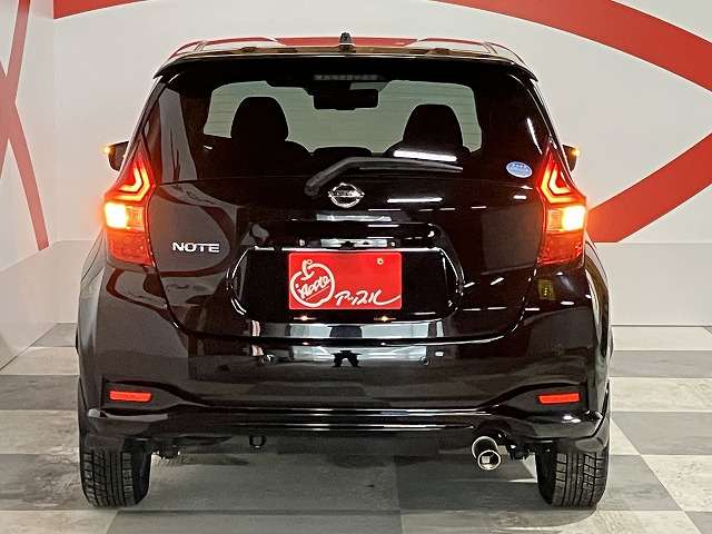 日産 ノート １．２ Ｘ ＦＯＵＲ スマートセーフティエディション ブラックアロー ４ＷＤ H30年 (東北) 99