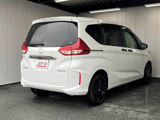 ホンダ フリード　ハイブリッド １．５ ハイブリッド Ｇ ブラックスタイル ４ＷＤ R6年 (東北) 99