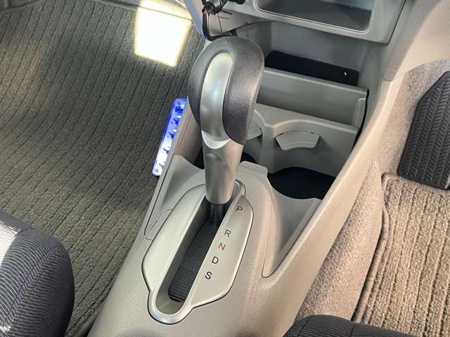 ホンダ インサイト １．３ ＬＳ H22年 (東北) 99
