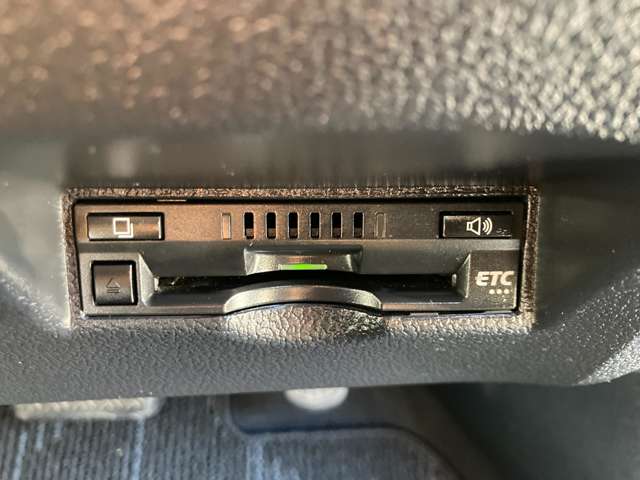 トヨタ プリウスＰＨＶ １．８ Ｓ ナビパッケージ H29年 (東海) 99