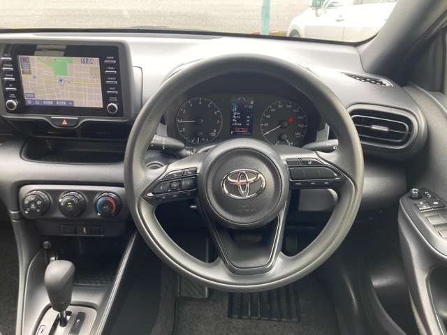 トヨタ ヤリス １．０ Ｘ R2年 (東海) 99