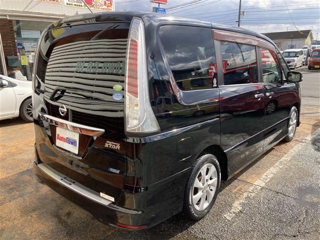 日産 セレナ ２．０ ハイウェイスター H23年 (東海) 99