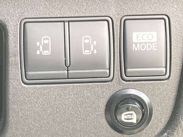 日産 セレナ ２．０ ハイウェイスター H23年 (東海) 99