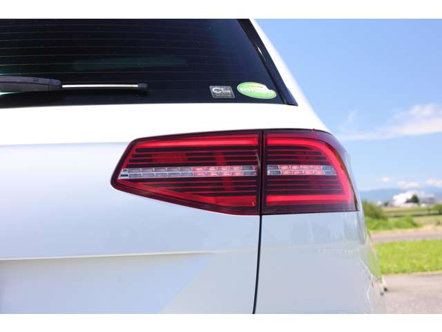 フォルクスワーゲン パサートヴァリアント ２．０ＴＳＩ　Ｒライン H30年 (東海) 99