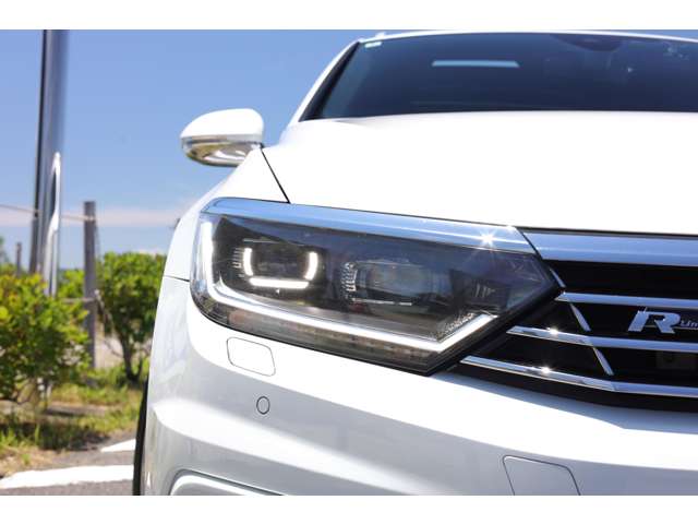 フォルクスワーゲン パサートヴァリアント ２．０ＴＳＩ　Ｒライン H30年 (東海) 99