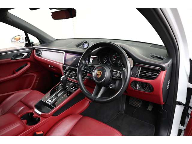 ポルシェ マカン ＧＴＳ ＰＤＫ ４ＷＤ R3年 (東海) 99