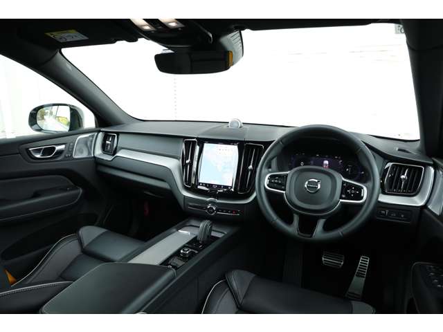 ボルボ ＸＣ６０ Ｔ８ ポールスター エンジニアード ４ＷＤ R3年 (東海) 99
