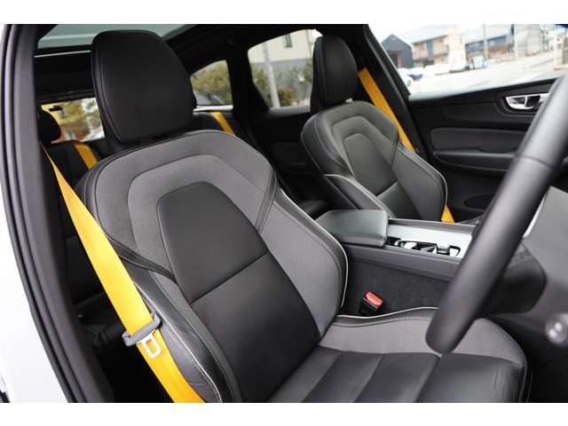 ボルボ ＸＣ６０ Ｔ８ ポールスター エンジニアード ４ＷＤ R3年 (東海) 99