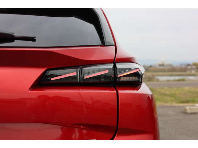 プジョー ３０８ＳＷ ＧＴ ブルーＨＤＩ ディーゼルターボ R5年 (東海) 99