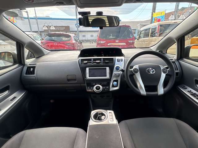 トヨタ プリウスΑ １．８ Ｓ H25年 (東海) 99