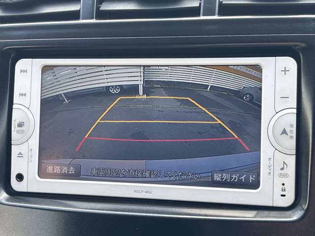 トヨタ プリウスΑ １．８ Ｓ H25年 (東海) 99