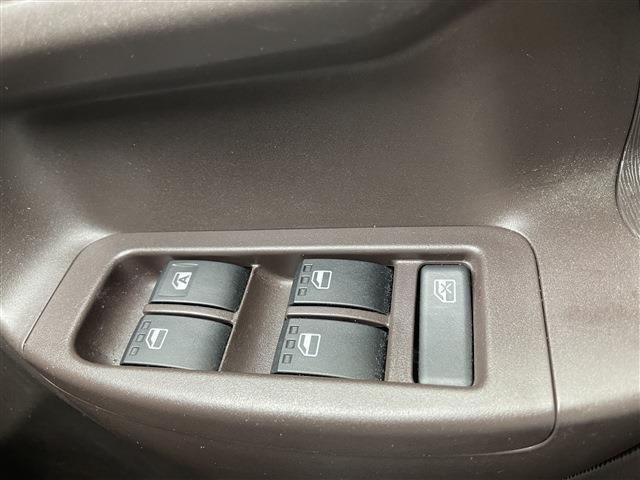 トヨタ パッソ １．０Ｘ H27年 (東海) 99