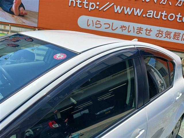 トヨタ アクア １．５ Ｓ H30年 (東海) 99