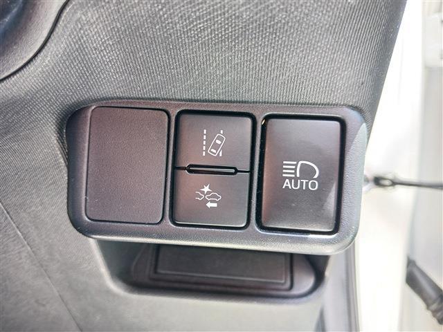 トヨタ アクア １．５ Ｓ H30年 (東海) 99