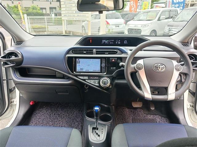 トヨタ アクア １．５ Ｓ H27年 (東海) 99
