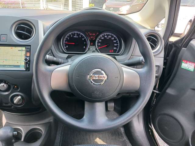 日産 ノート １．２ Ｘ H25年 (東海) 99