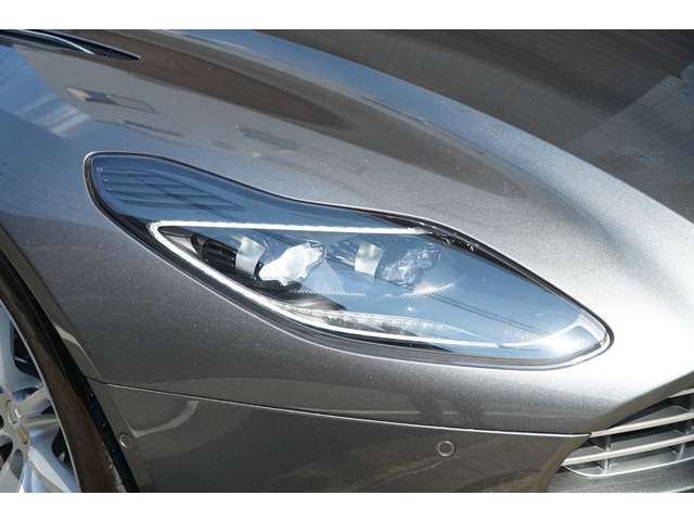 アストンマーティン ＤＢ１１ ＡＭＲ R1年 (関東) 99