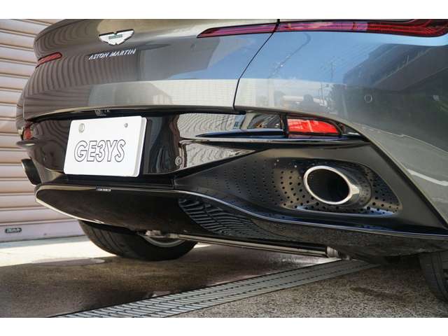 アストンマーティン ＤＢ１１ ＡＭＲ R1年 (関東) 99