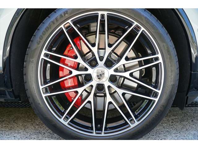ポルシェ マカン ターボ ４ＷＤ R7年 (関東) 99