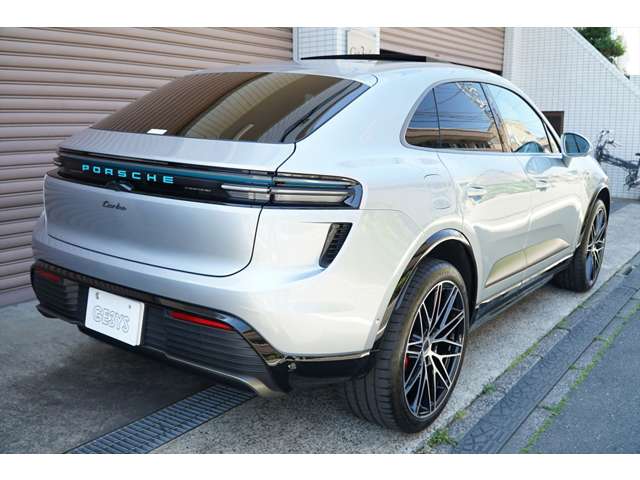 ポルシェ マカン ターボ ４ＷＤ R7年 (関東) 99