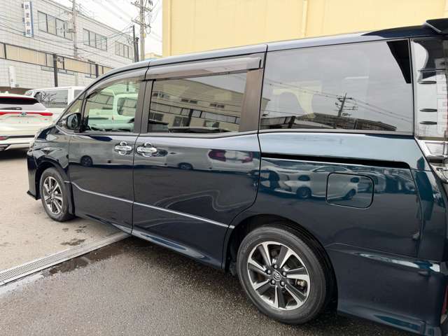 トヨタ ヴォクシー ２．０ ＺＳ H30年 (近畿) 99