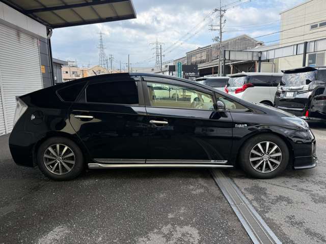 トヨタ プリウスＰＨＶ １．８ Ｇ H26年 (近畿) 99