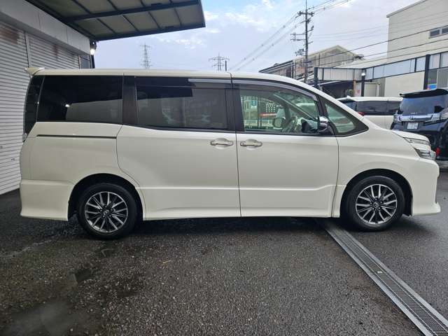 トヨタ ヴォクシー ２．０ ＺＳ 煌 H27年 (近畿) 99
