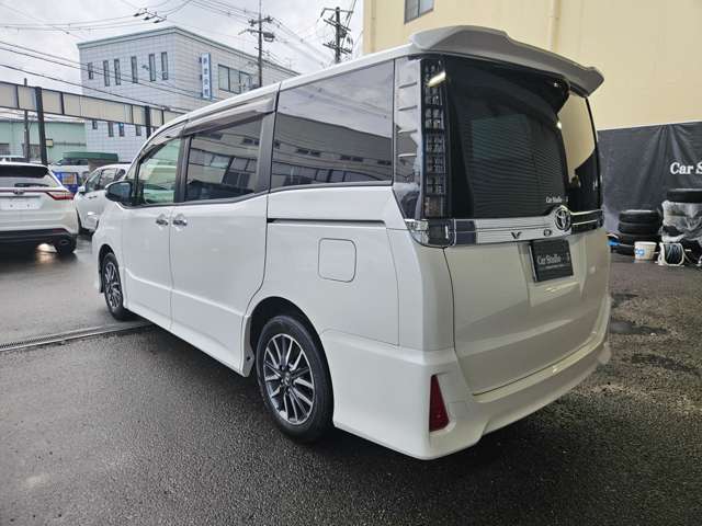 トヨタ ヴォクシー ２．０ ＺＳ 煌 H27年 (近畿) 99