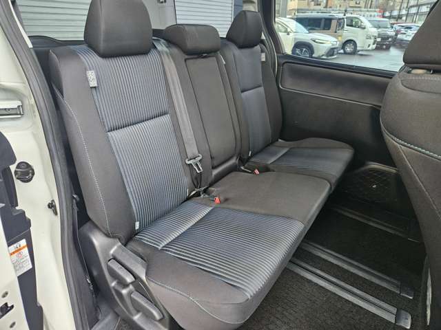トヨタ ヴォクシー ２．０ ＺＳ 煌 H27年 (近畿) 99