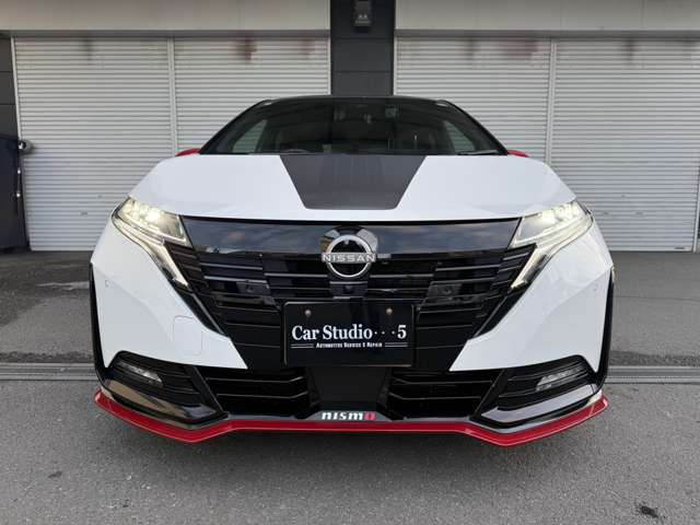 日産 ノートオーラ １．２ ＮＩＳＭＯ チューンド Ｅ－ＰＯＷＥＲ ４ＷＤ R7年 (近畿) 99