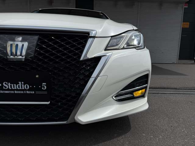 トヨタ クラウン　ハイブリッド ハイブリッド ２．５ Ｓ Ｊフロンティア H28年 (近畿) 99