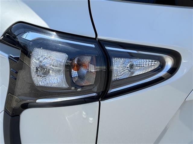 トヨタ シエンタ １．５ Ｘ ウェルキャブ 車イス仕様車 タイプＩＩＩ 助手席側セカンドシート付 R2年 (東海) 99