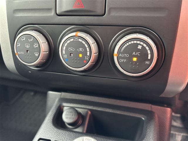 日産 エクストレイル ２．０ ２０Ｘ ４ＷＤ H21年 (東海) 99