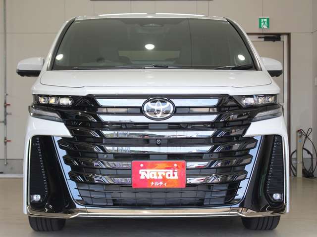トヨタ ヴェルファイア　ハイブリッド ハイブリッド ２．５ Ｚプレミア Ｅ－ＦＯＵＲ ４ＷＤ R7年 (四国) 99
